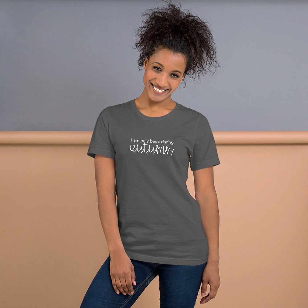 basic in autumn tee